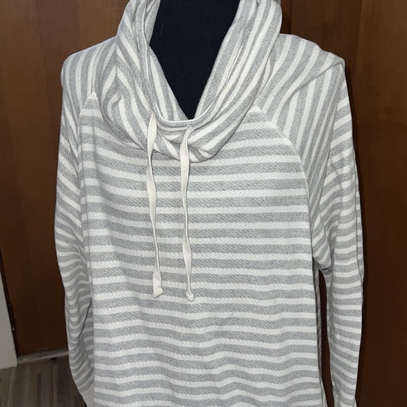Old navy white and gray striped cowlneck pullover sweatshirt - Picture 2 of 6